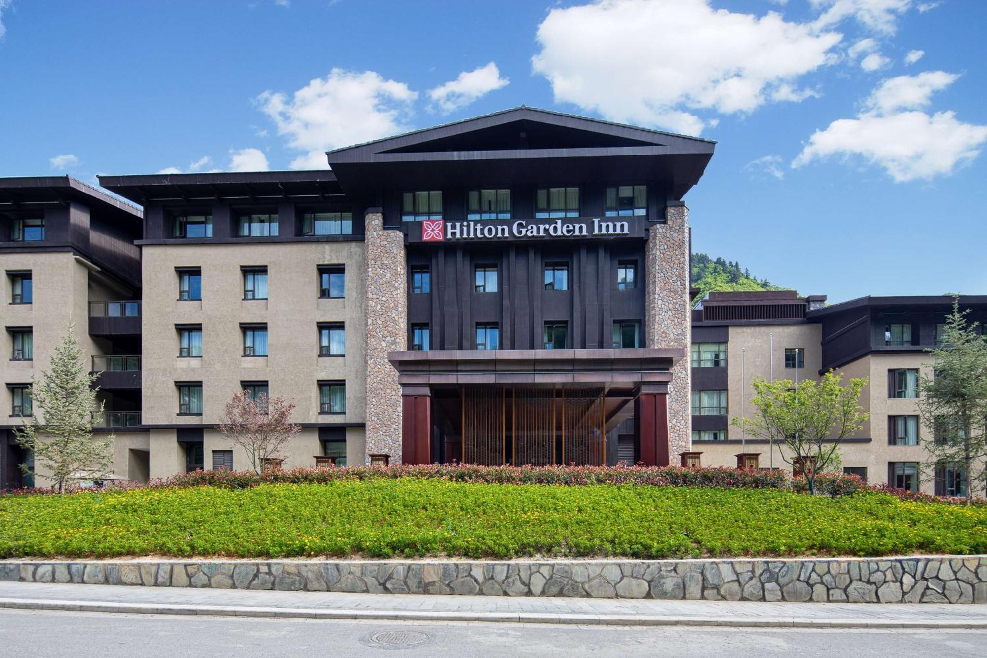 Hilton Garden Inn Jiuzhaigou Exterior foto